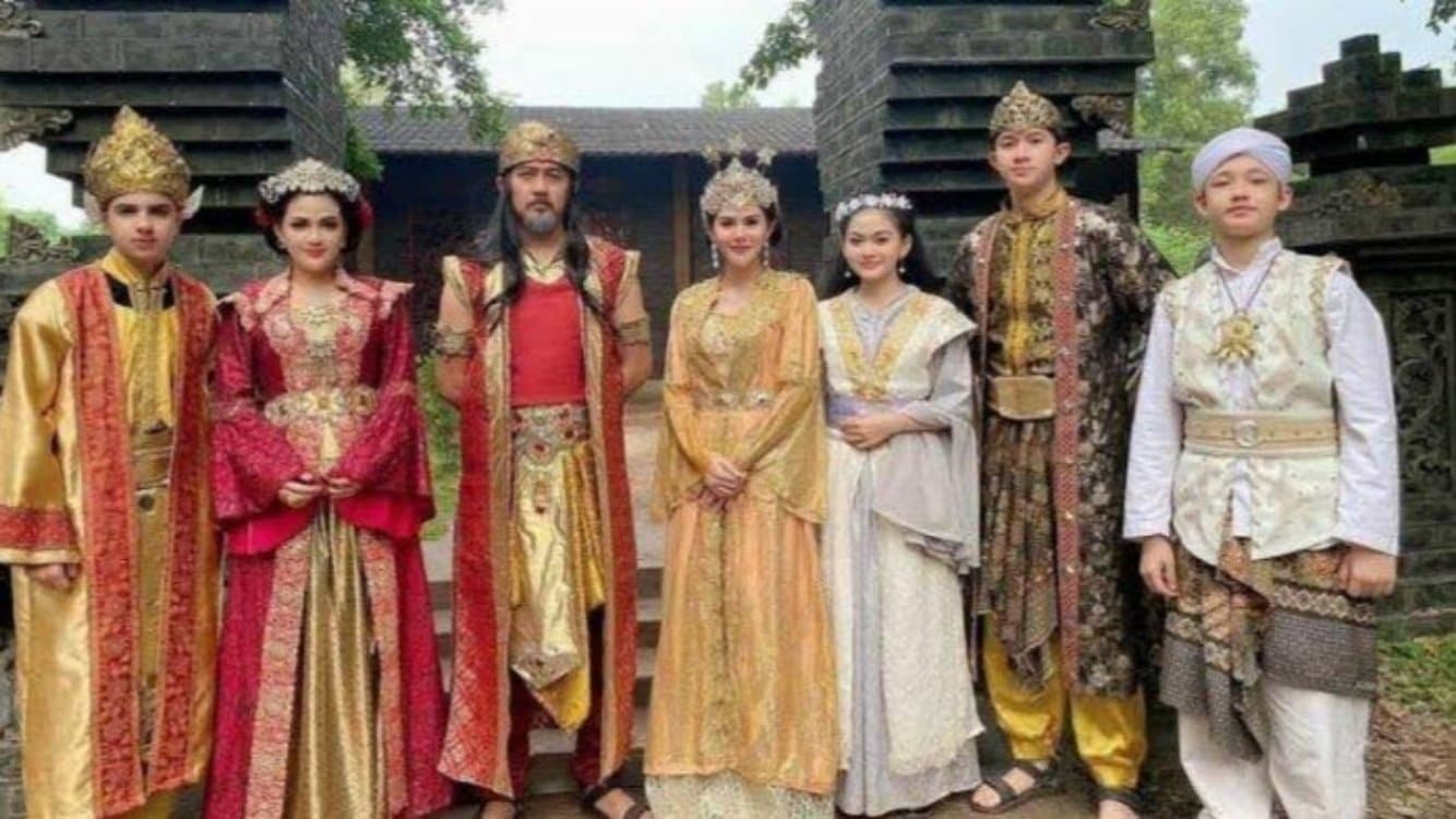 Backdrop for Kembalinya Raden Kian Santang