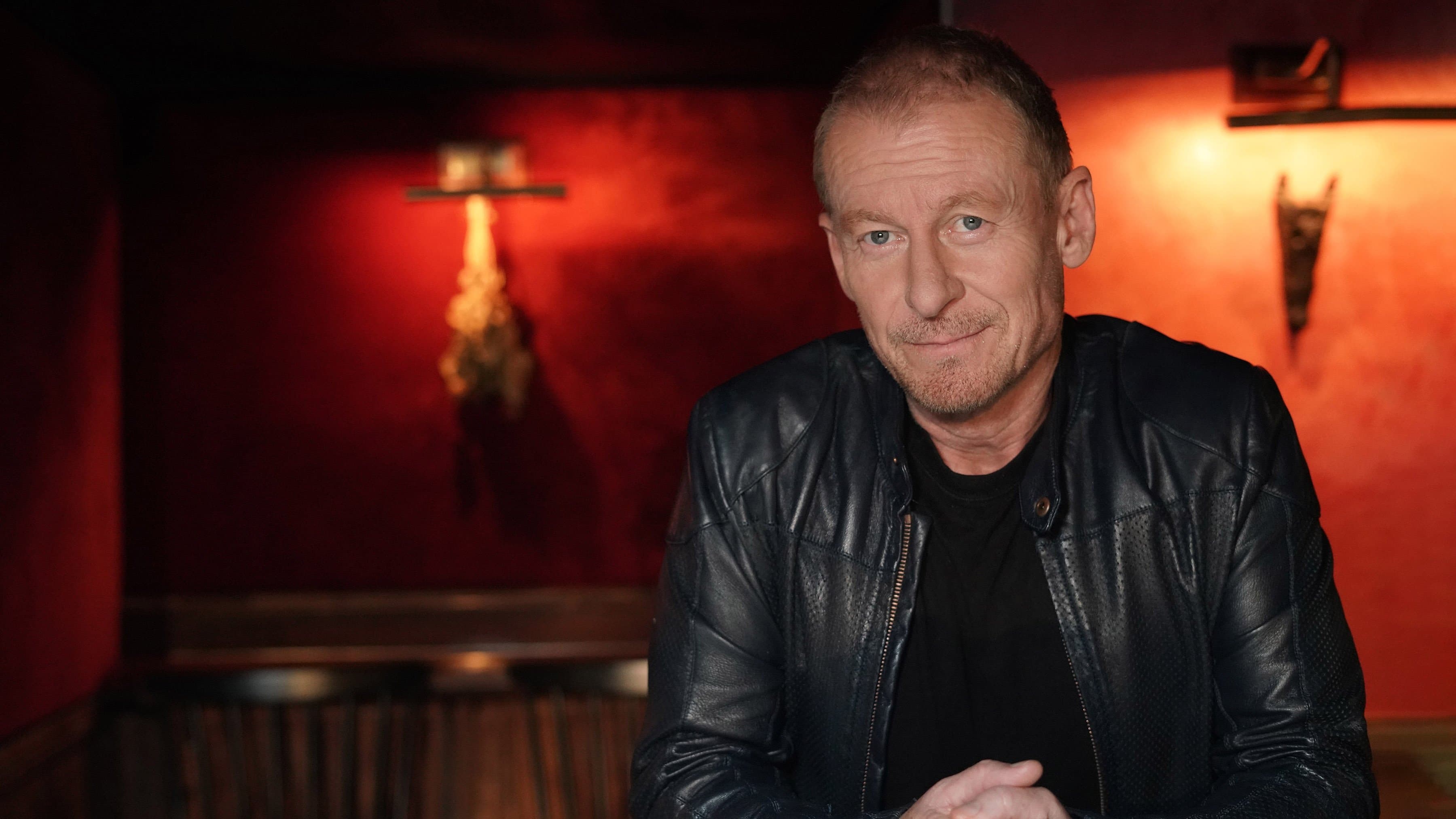 Backdrop for Science of Drugs with Richard Roxburgh