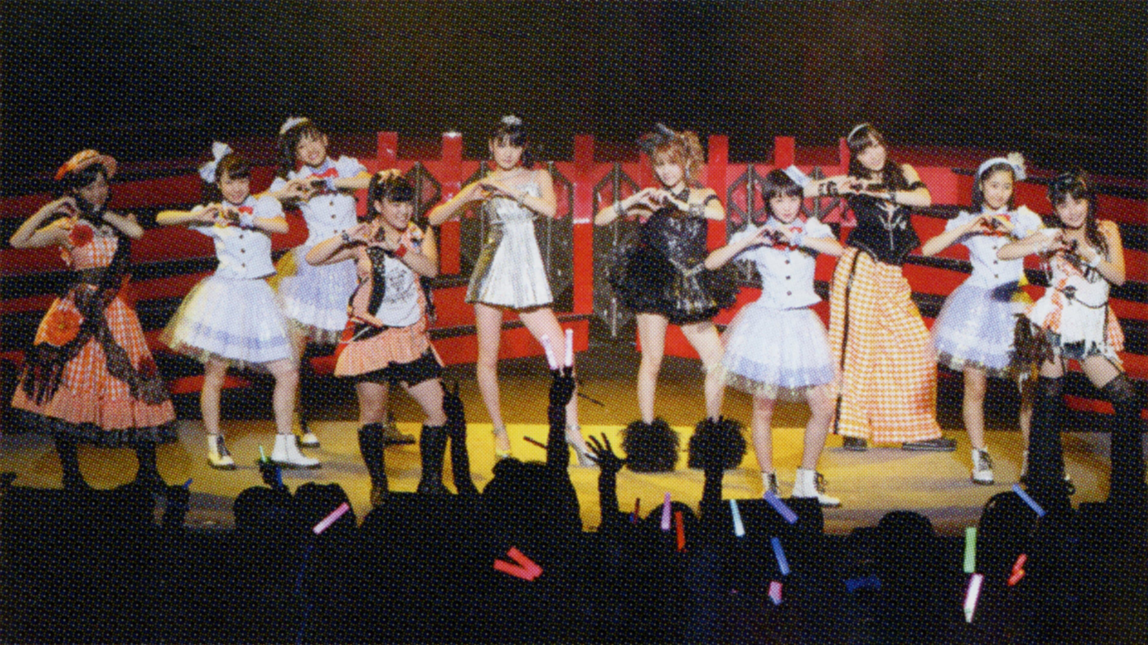 Backdrop for モーニング娘。 誕生15周年記念コンサートツアー 2012秋 ～カラフルキャラクター～