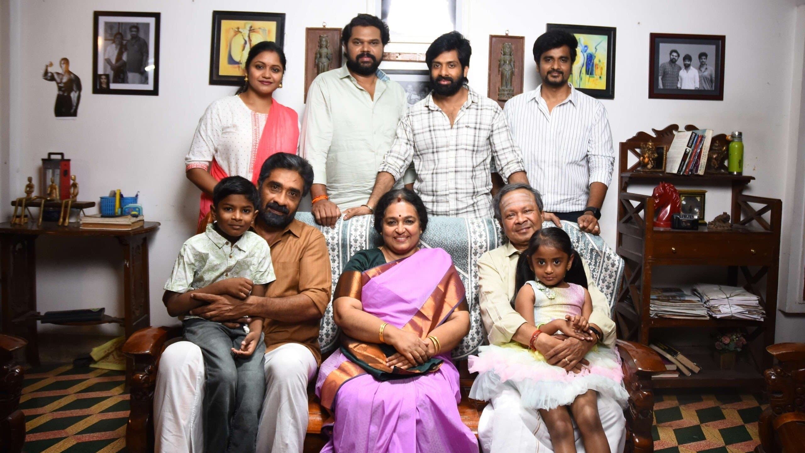 Backdrop for Family படம்
