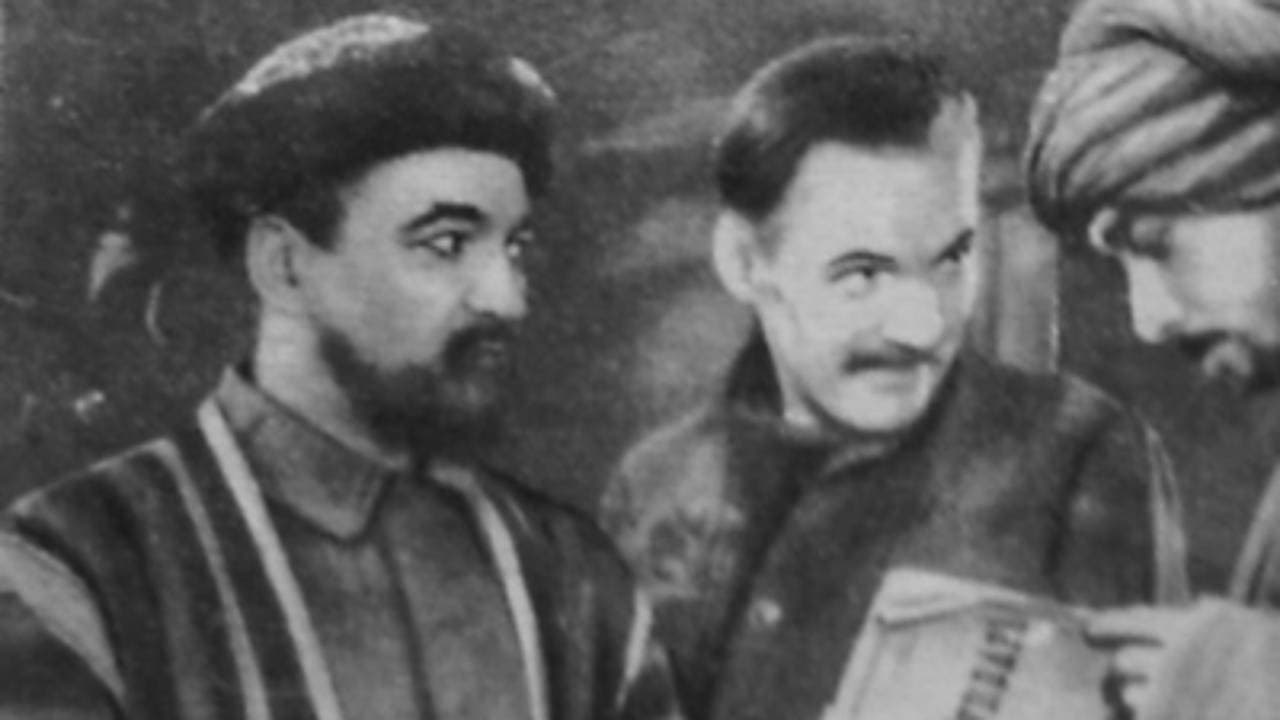 Backdrop for Дохунда