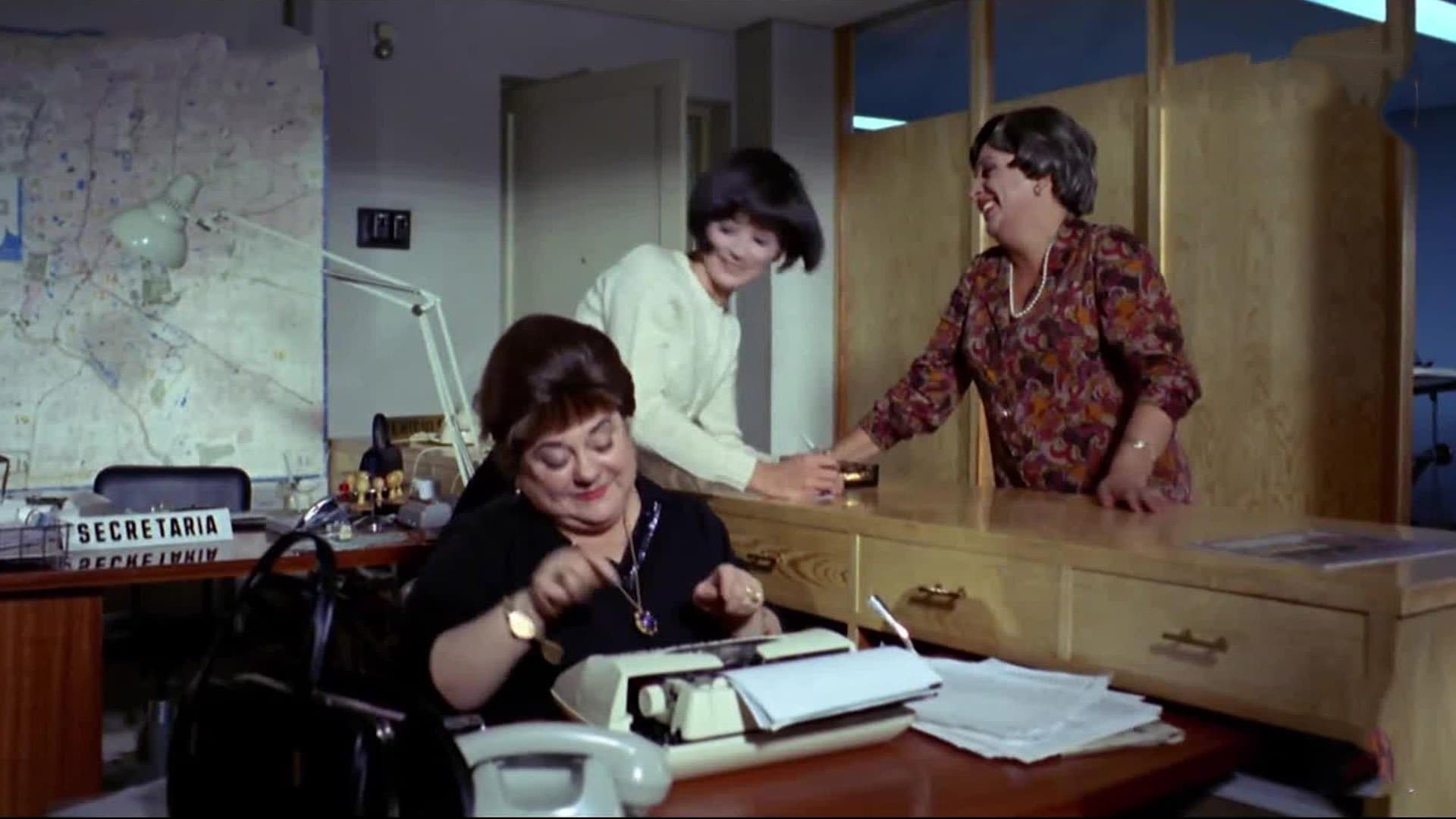 Backdrop for Las secretarias
