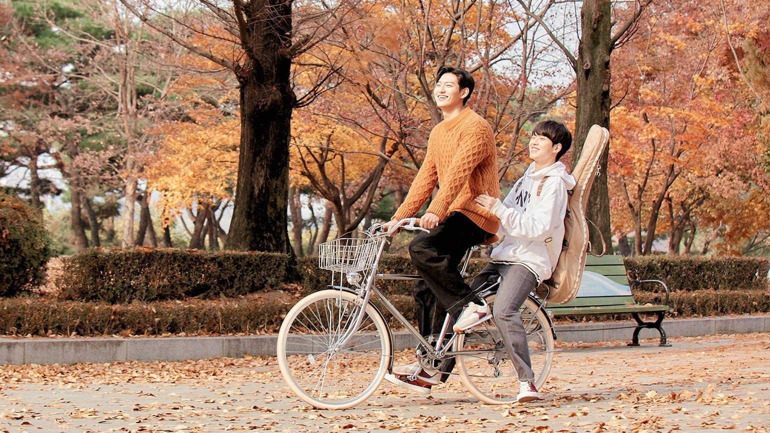 Backdrop for 따라 바람