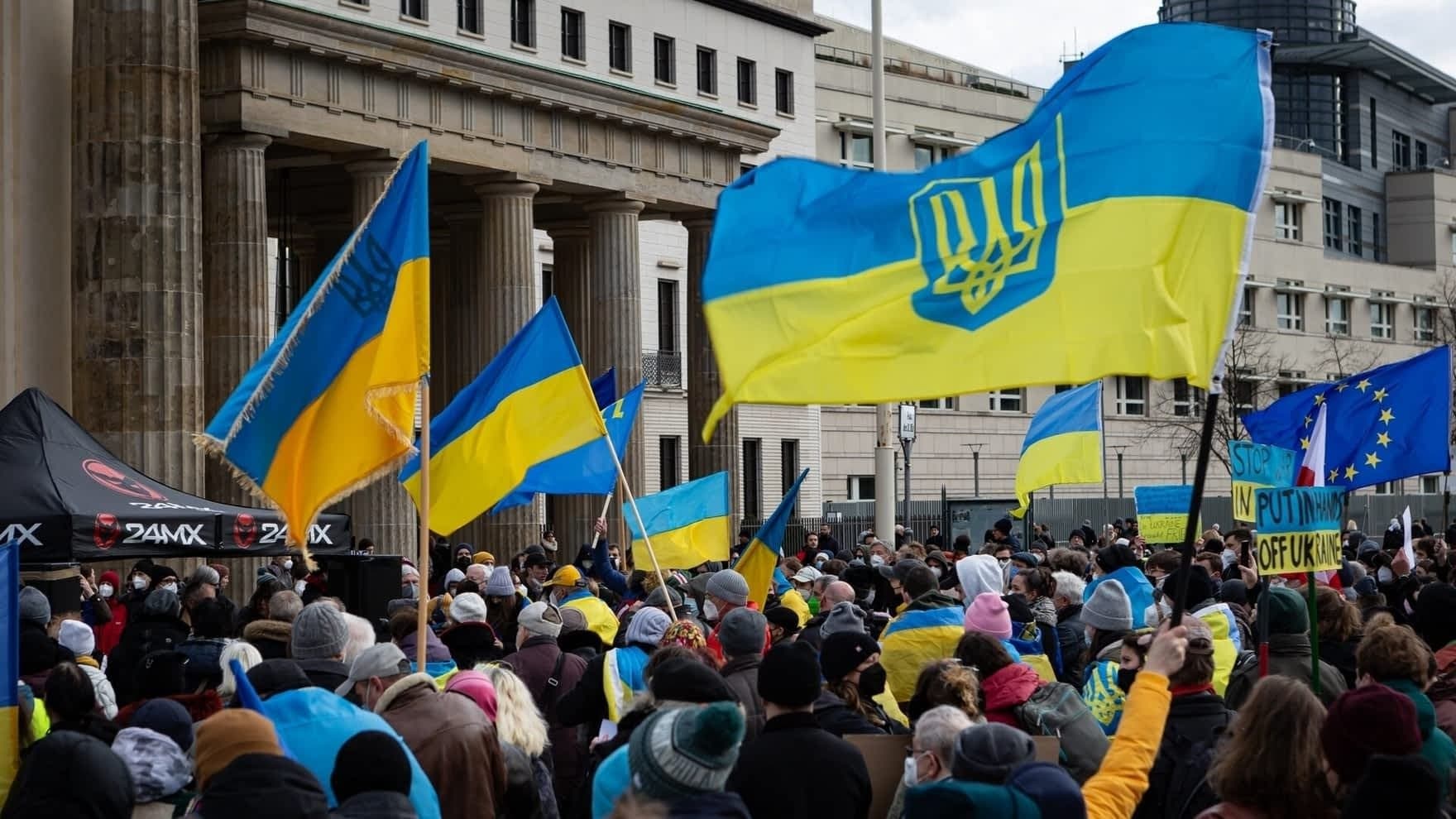 Backdrop for Unis pour l'Ukraine
