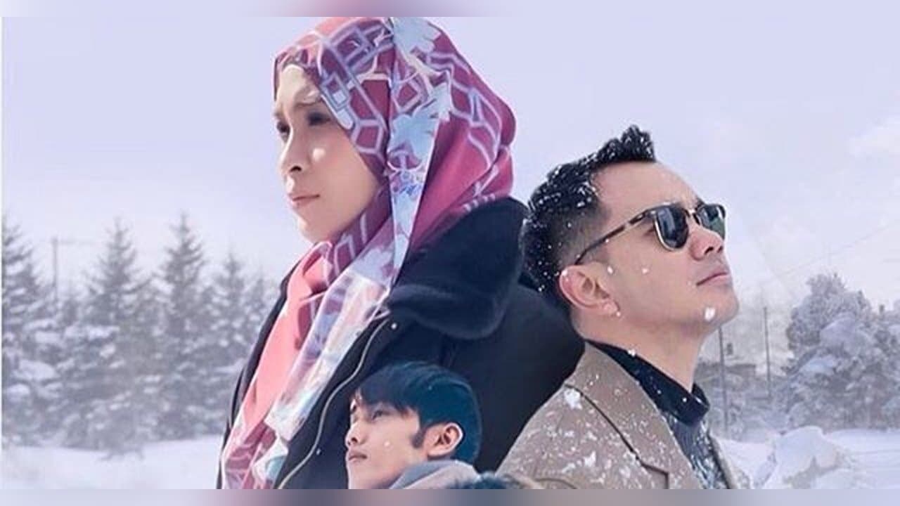 Backdrop for Klik! Pengantin Musim Salju