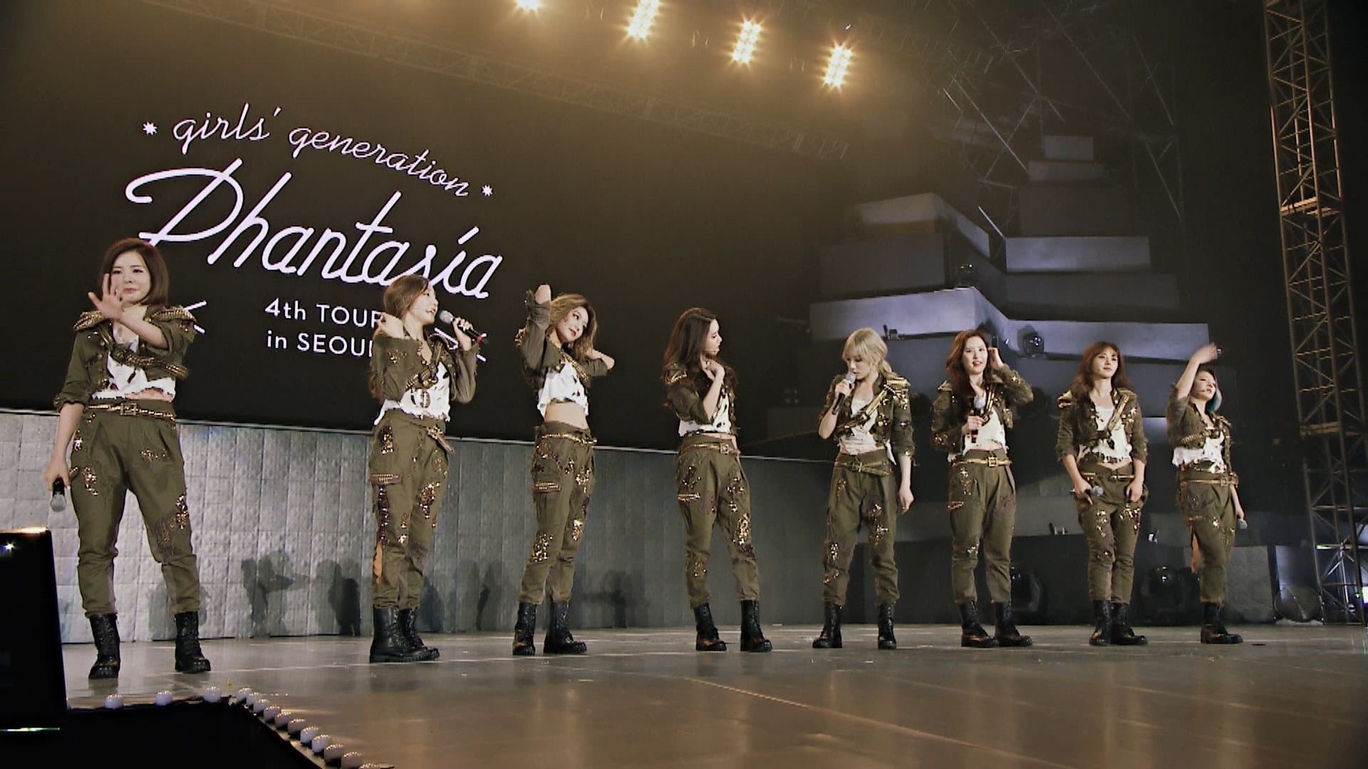Backdrop for GIRLS' GENERATION 4TH TOUR PHANTASIA IN JAPAN
