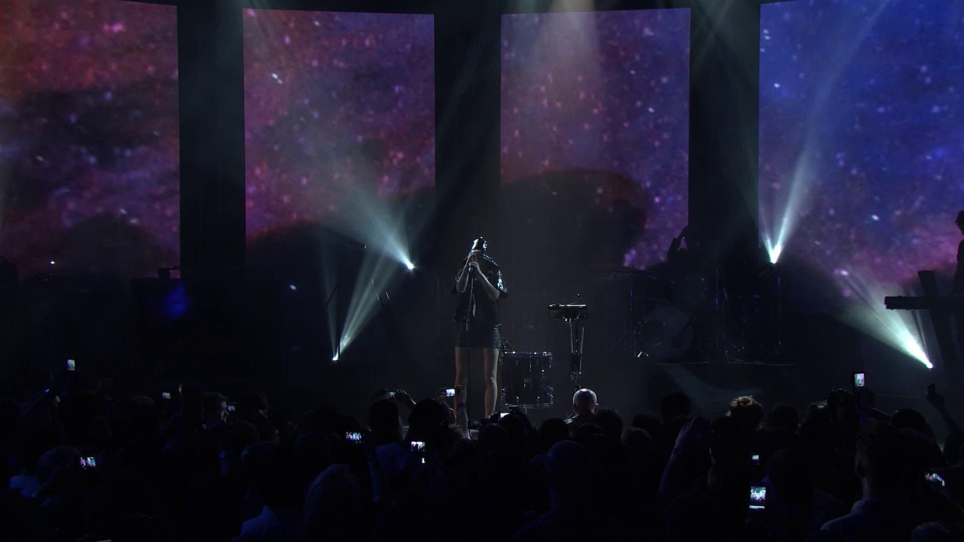 Backdrop for Ellie Goulding - Live at iTunes Festival 2012