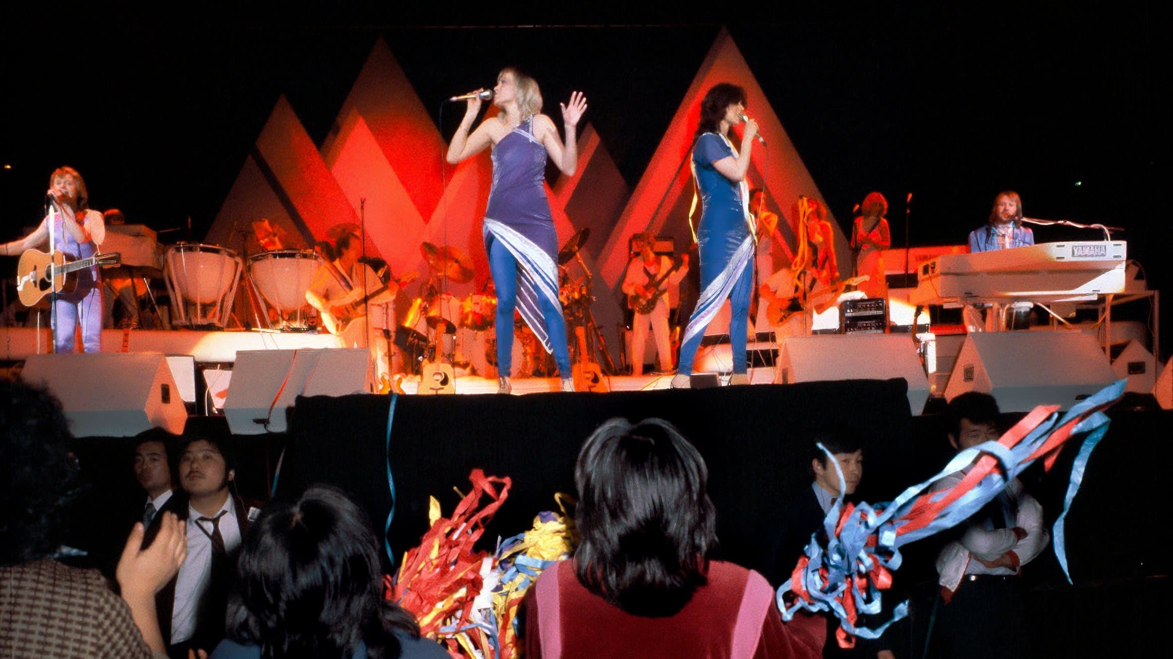 Backdrop for ABBA '80 Concert Tour in Japan