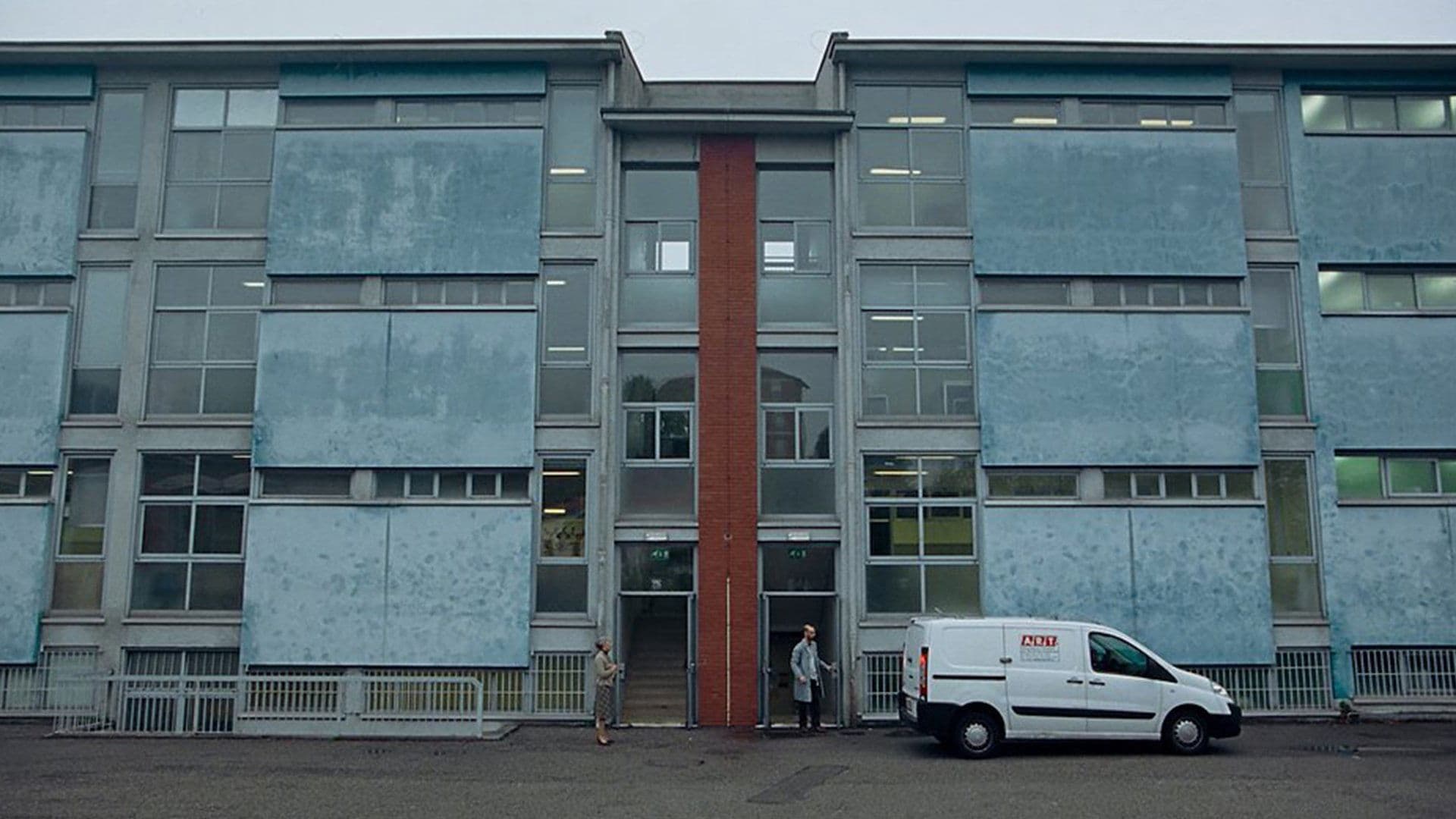 Backdrop for Il muro bianco