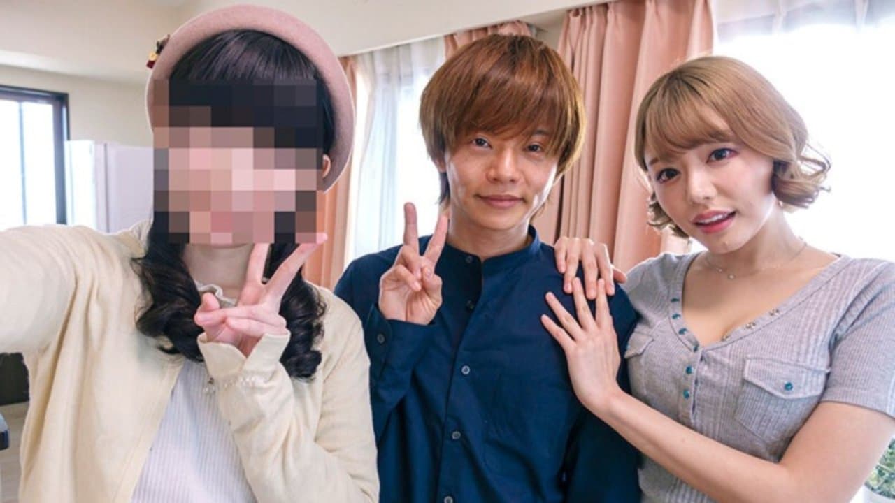 Backdrop for 彼女に内緒で彼女の母ともヤってます…