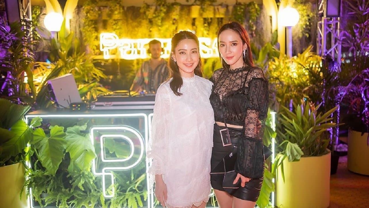 Backdrop for พระจันทร์ลายพยัคฆ์