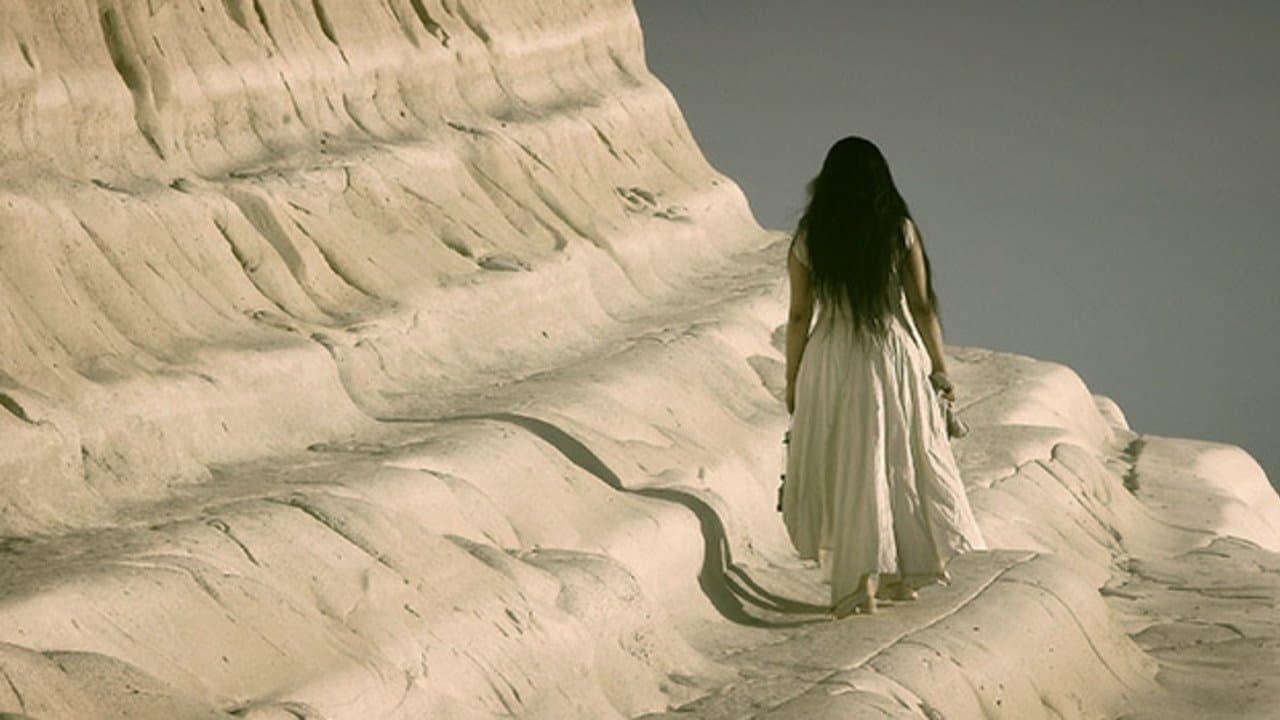Backdrop for Isola