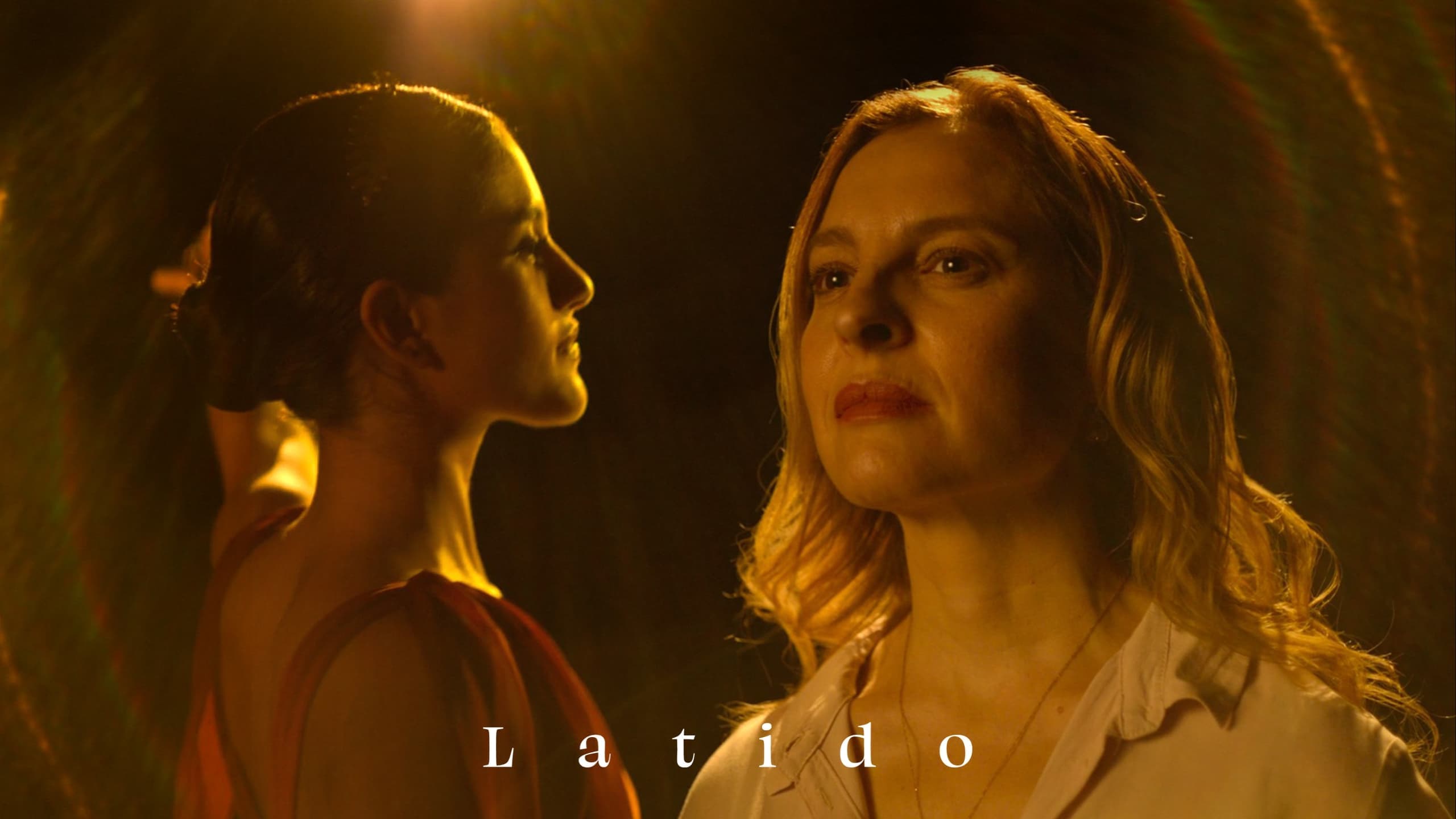 Backdrop for Latido