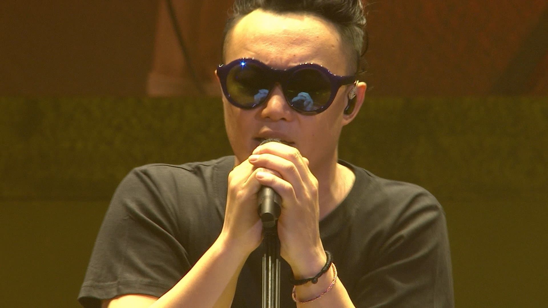 Backdrop for EASON's LIFE世界巡迴演唱會
