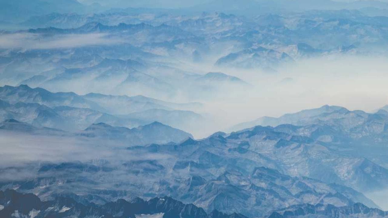 Backdrop for مگه تموم عمر چند تا بهاره ؟