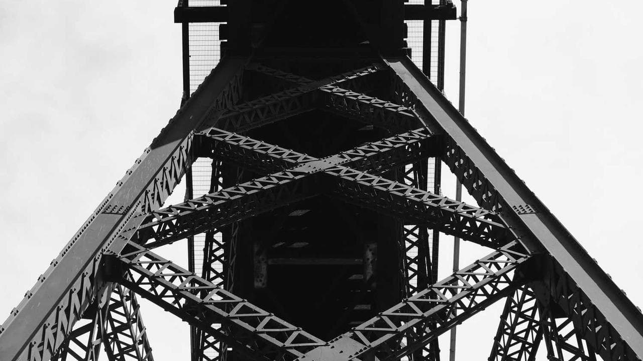 Achtergrond voor The Forever Train