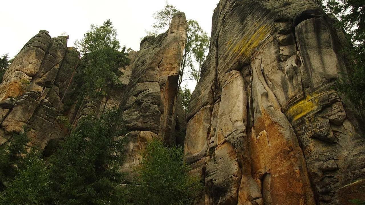 Backdrop for Hellgate