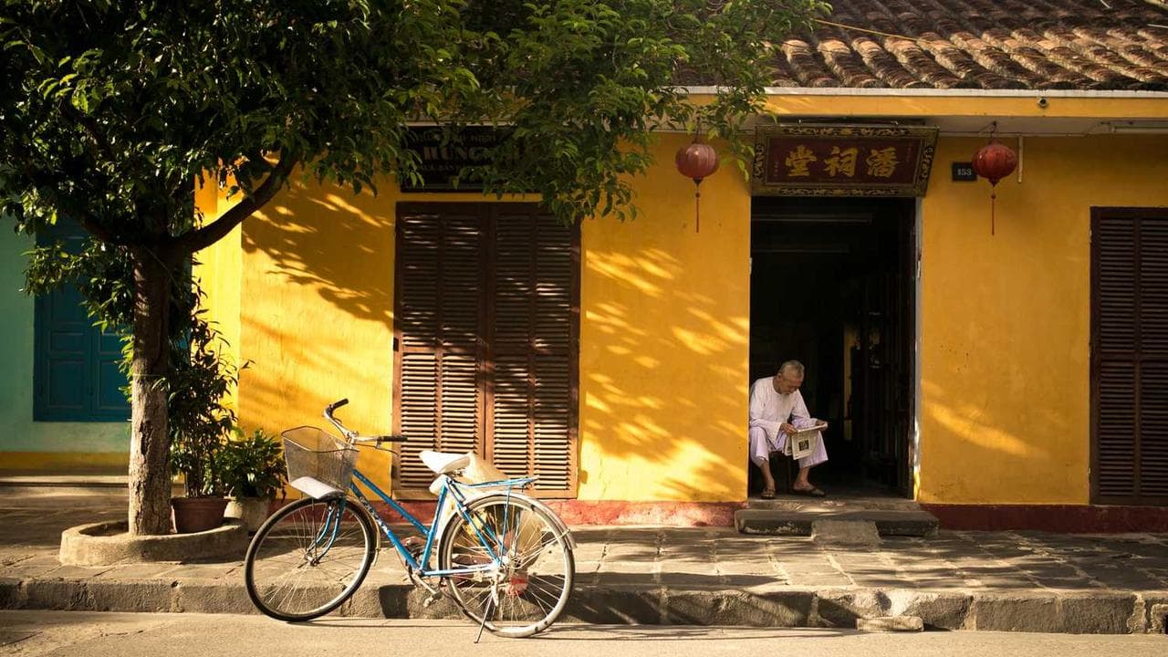 Backdrop for 镜像人·明日青春
