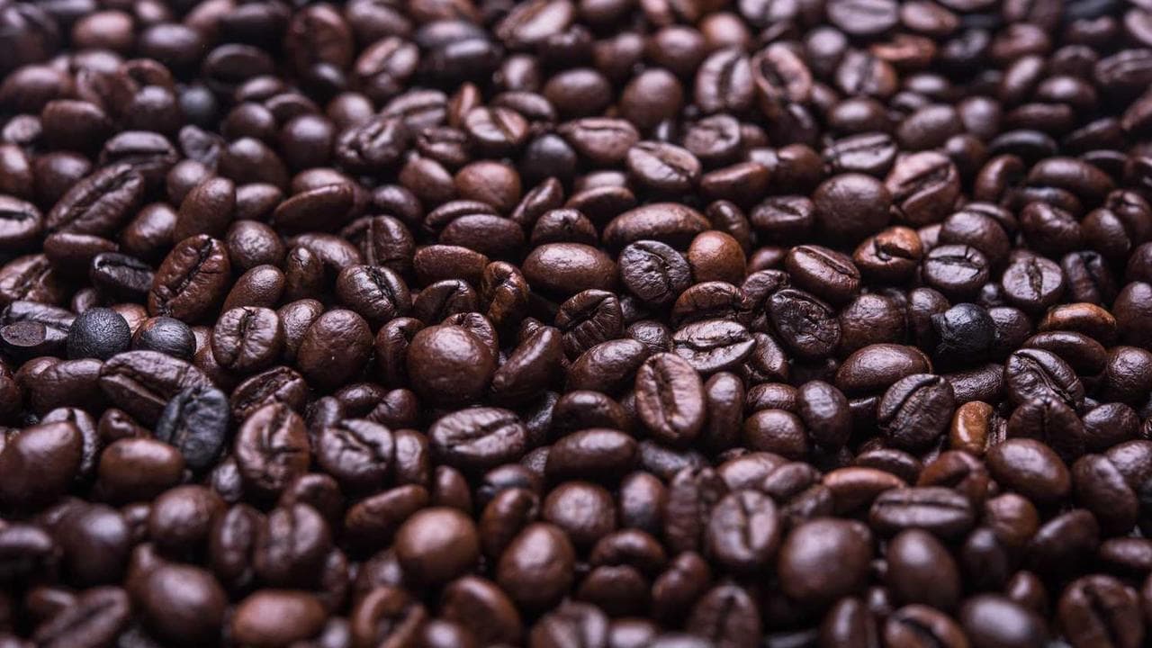 Achtergrond voor Ateşten Gömlek