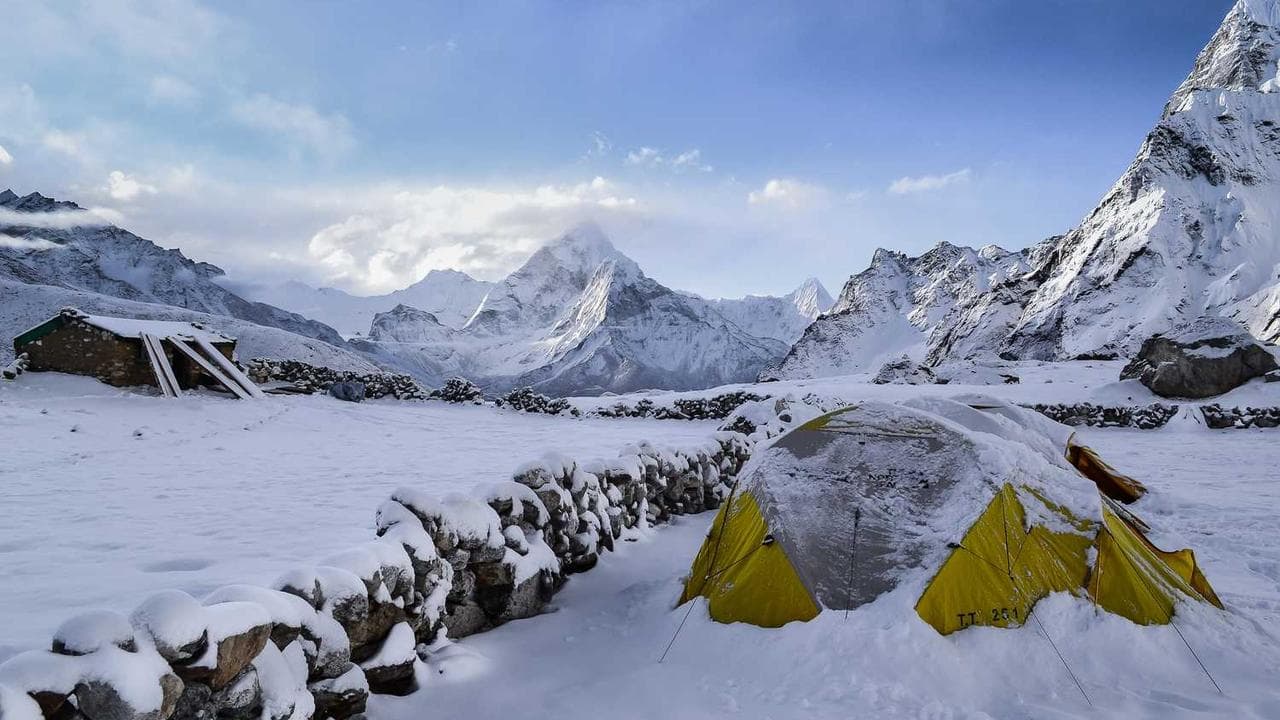 Backdrop for Computer Warriors: The Adventure Begins