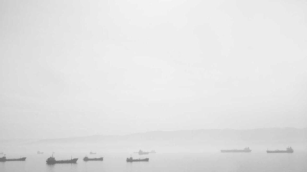Backdrop for 七都市物語 ～北極海戦線～