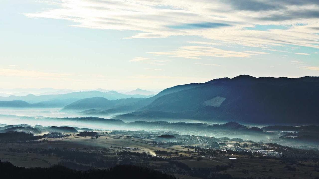 Backdrop for 美貌の都