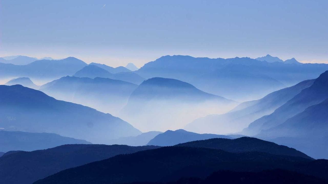 Backdrop for 温泉女医