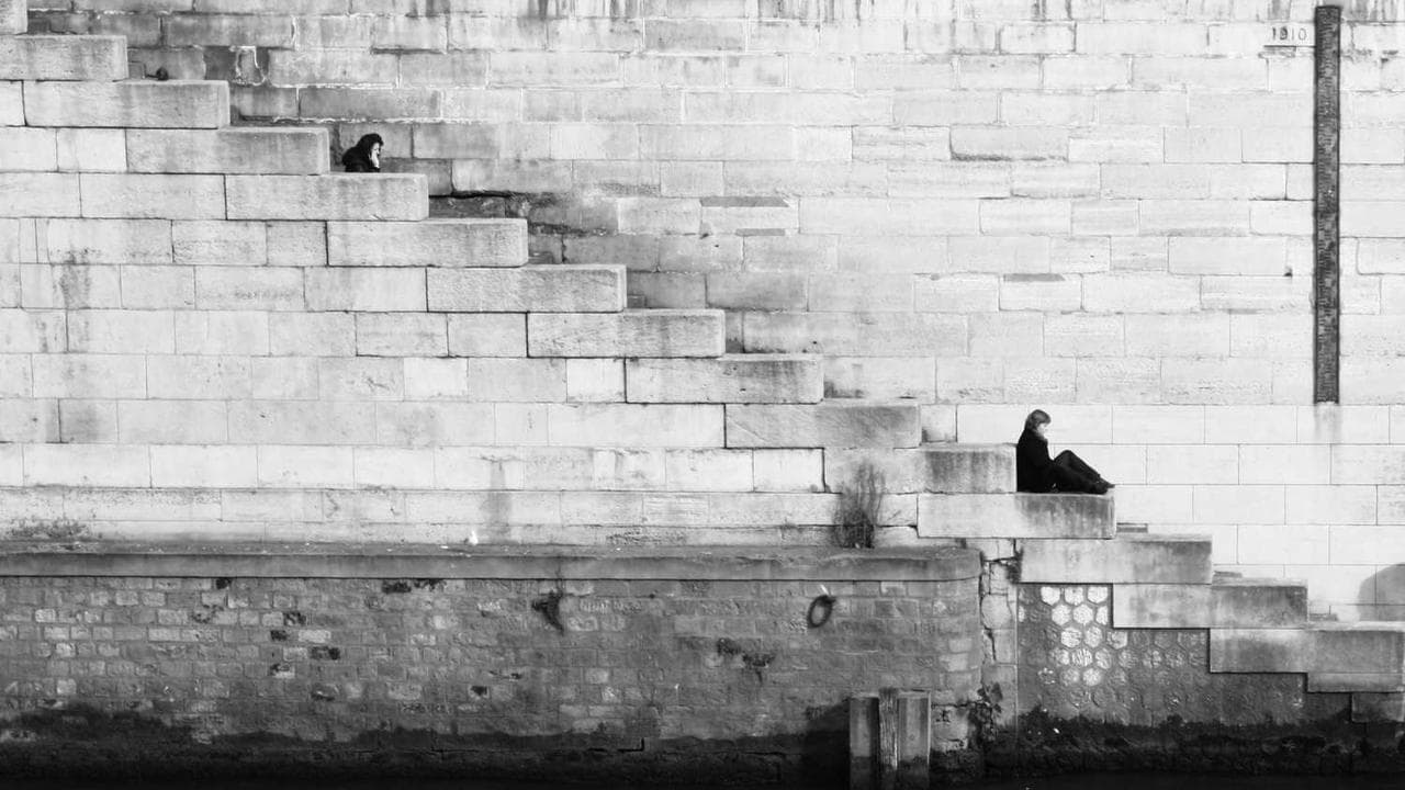Backdrop for Le donne ci tengono assai
