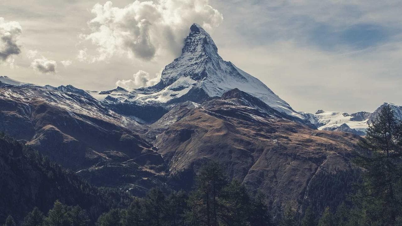 Backdrop for Jezebel: Legend of the South