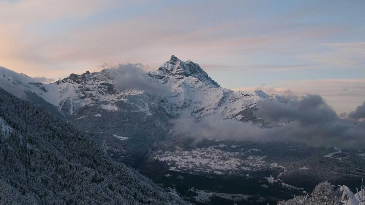 Backdrop for شهر عسل بصل مسرحية