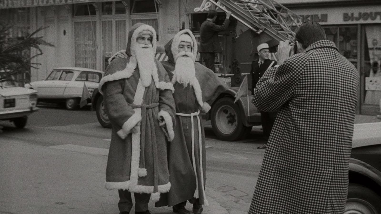 Backdrop for Le Père Noël a les yeux bleus