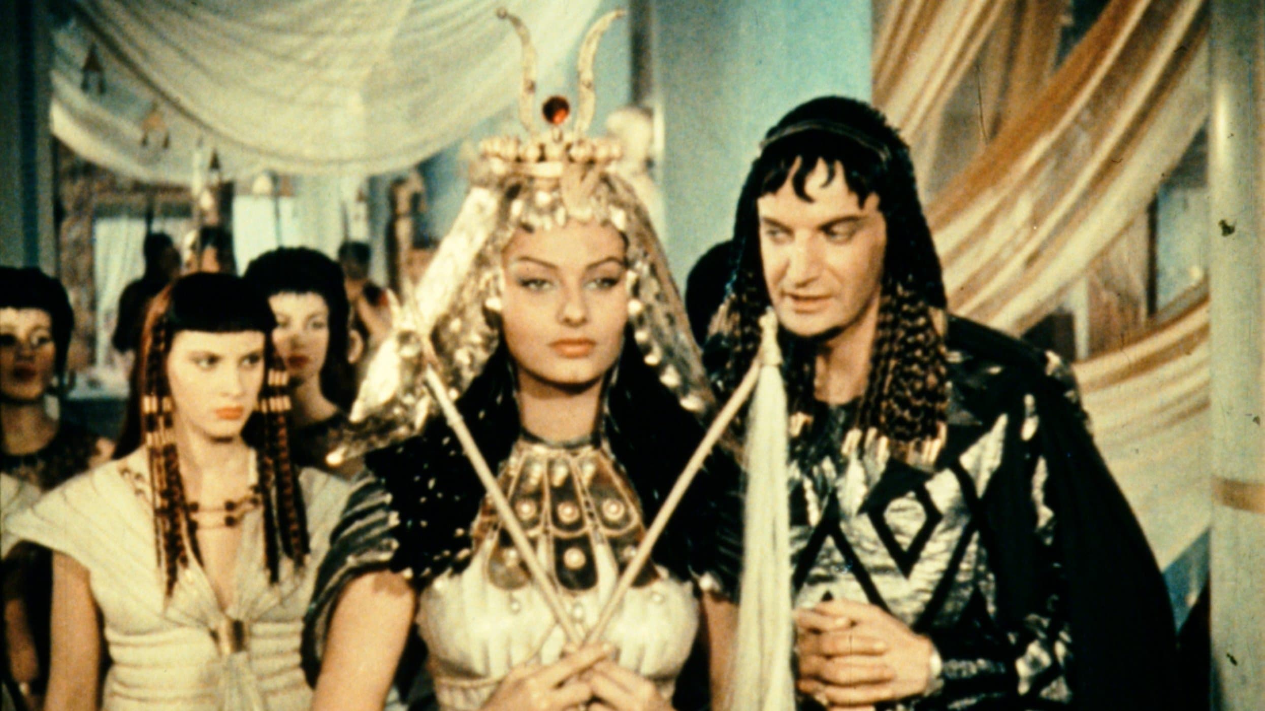Backdrop for Due notti con Cleopatra