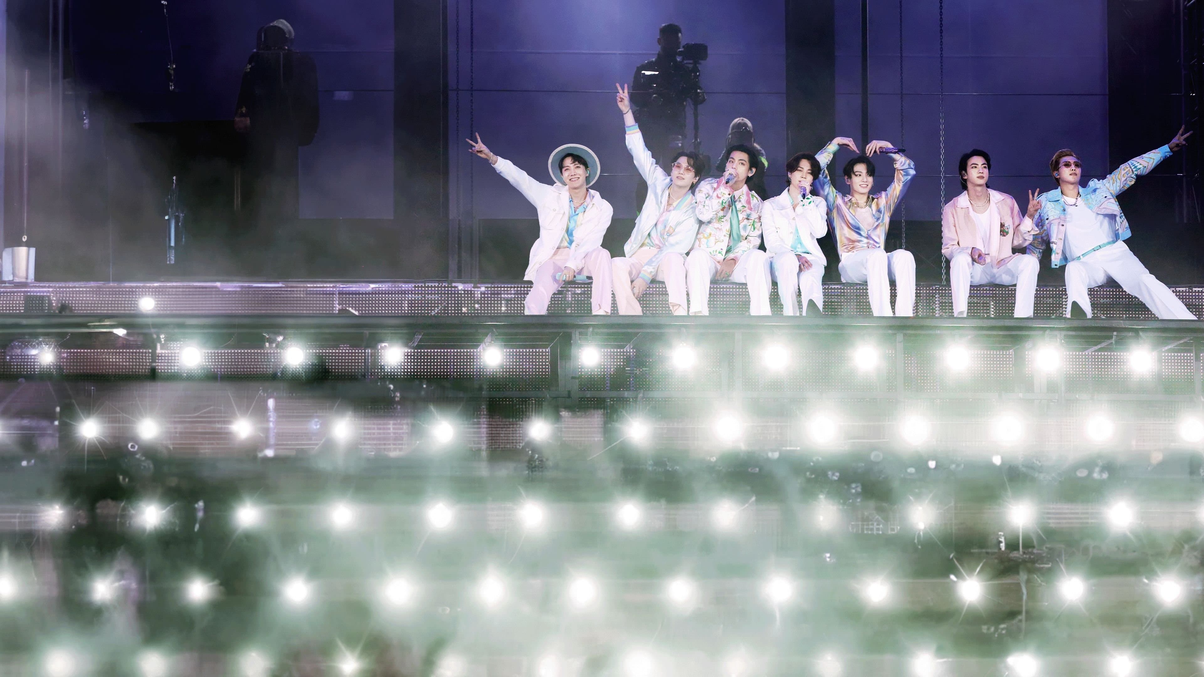 Backdrop for BTS Monuments: Beyond The Star