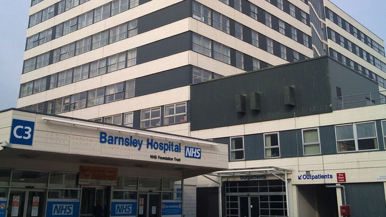 Backdrop for Casualty 24/7: Every Second Counts