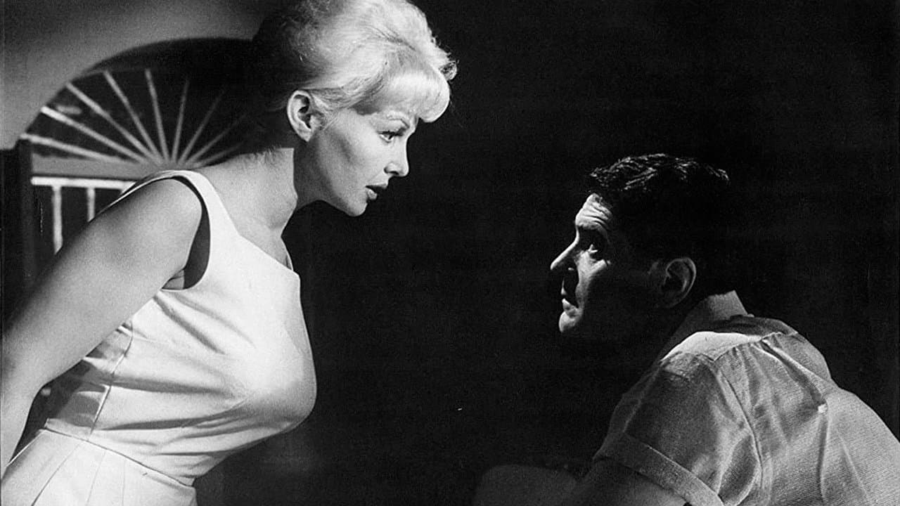 Achtergrond voor Terror Is a Man