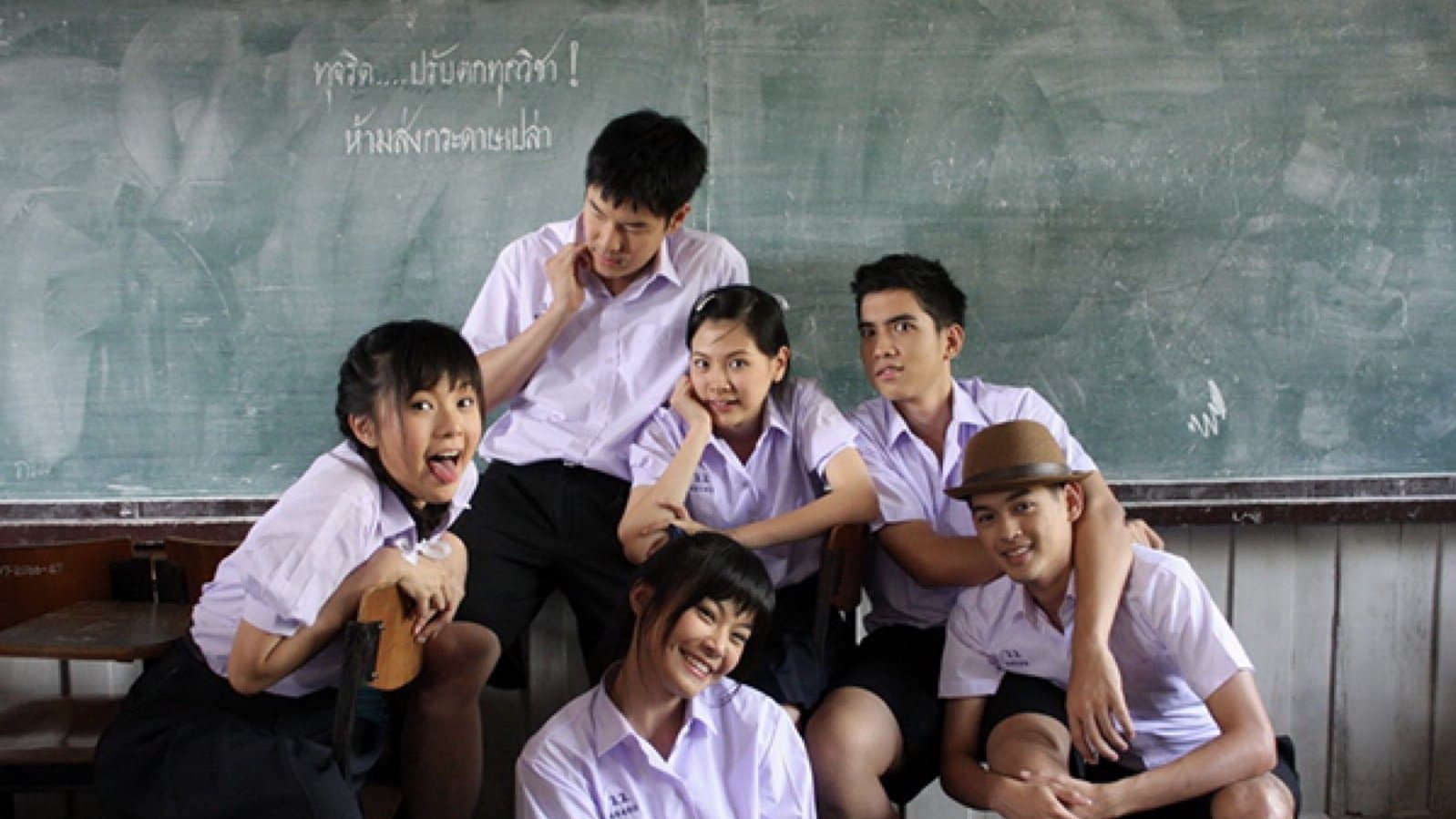 Backdrop for อนึ่ง คิดถึงเป็นอย่างยิ่ง