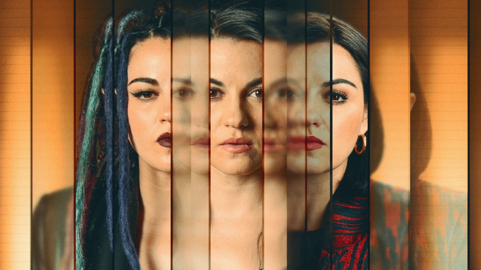 Backdrop for Tríada