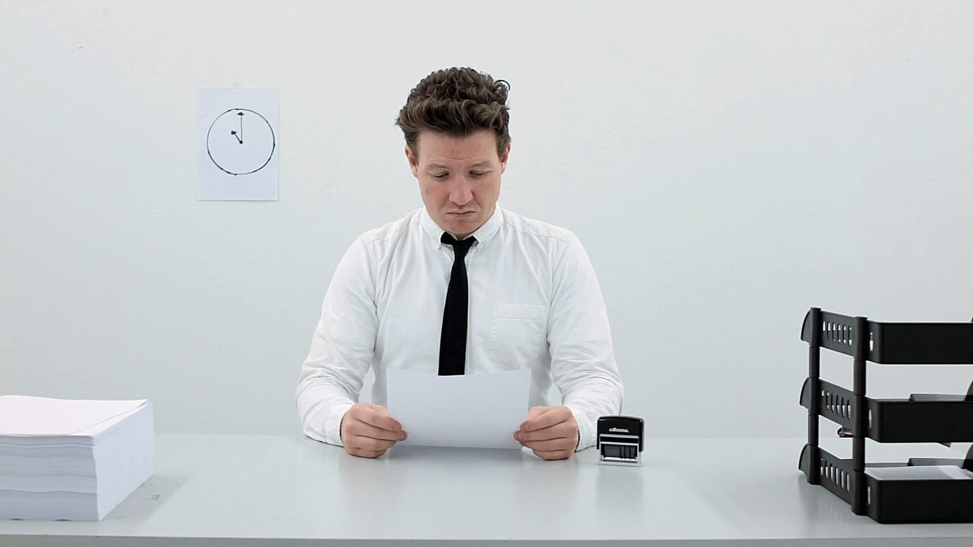 Achtergrond voor A Short Film About Filing